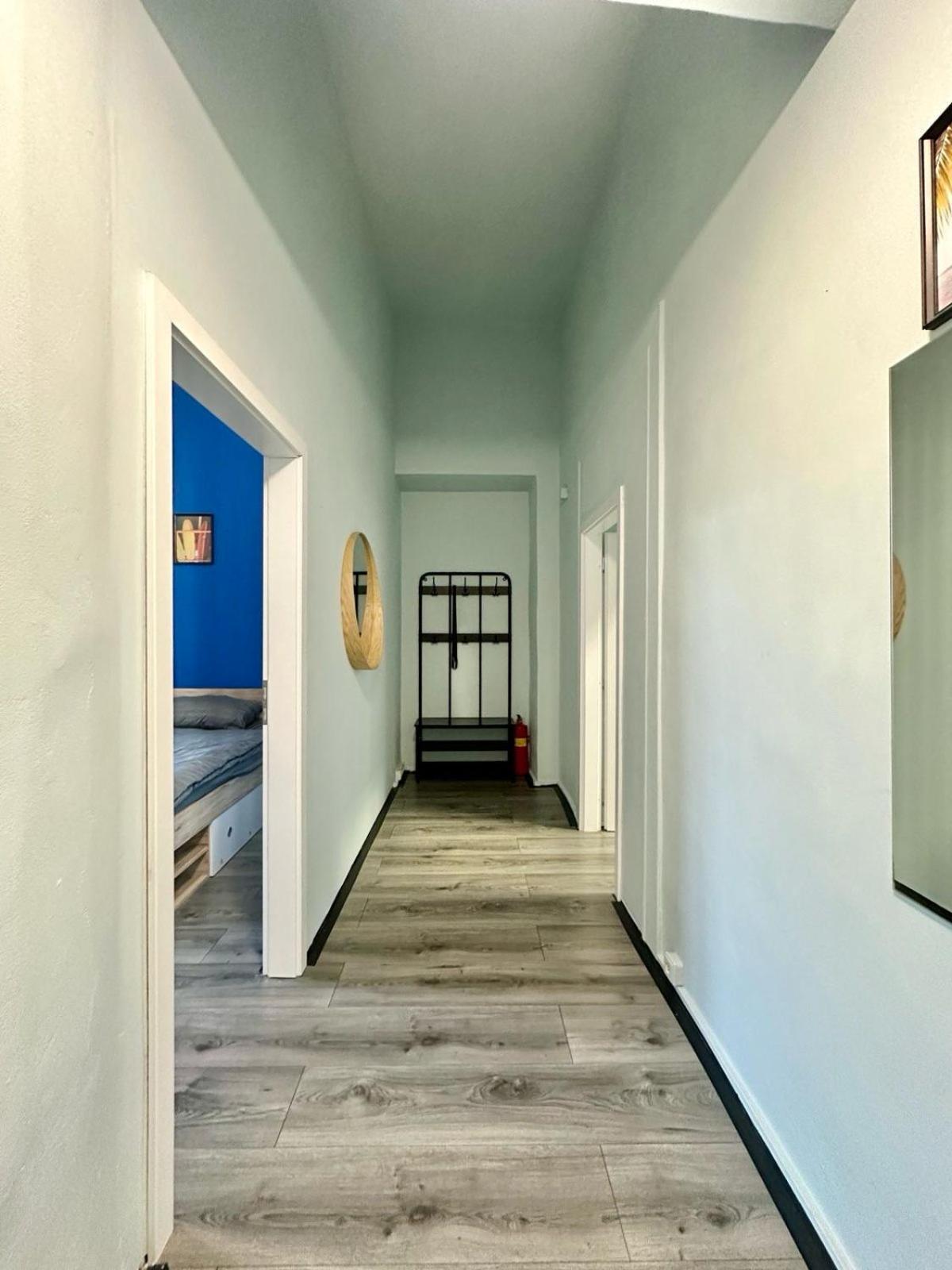 Apartment Stunning & Spacious 2bdr In Center Prague1
